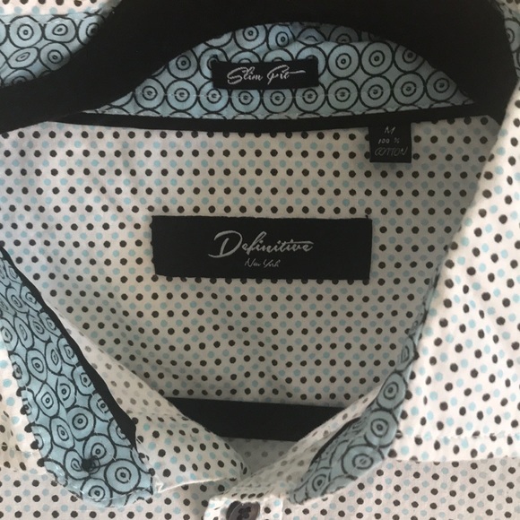 Definitive New York Men’s Button Down Shirt - Picture 3 of 6